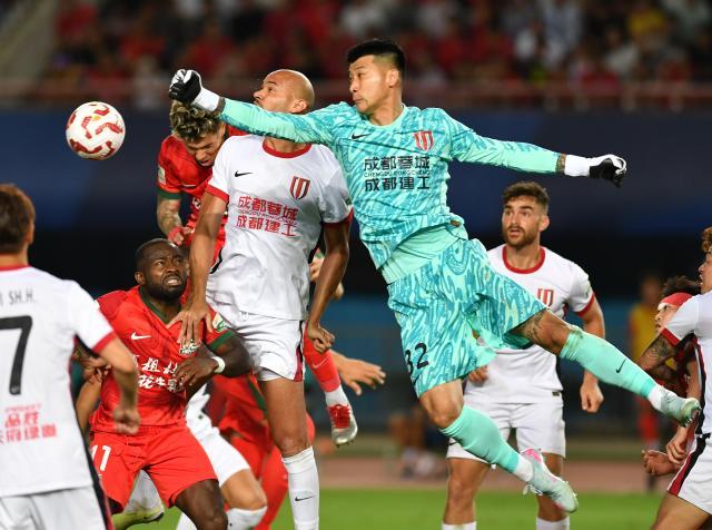 开云APP-关键时刻又掉链子！两轮仅拿1分成都无缘登顶