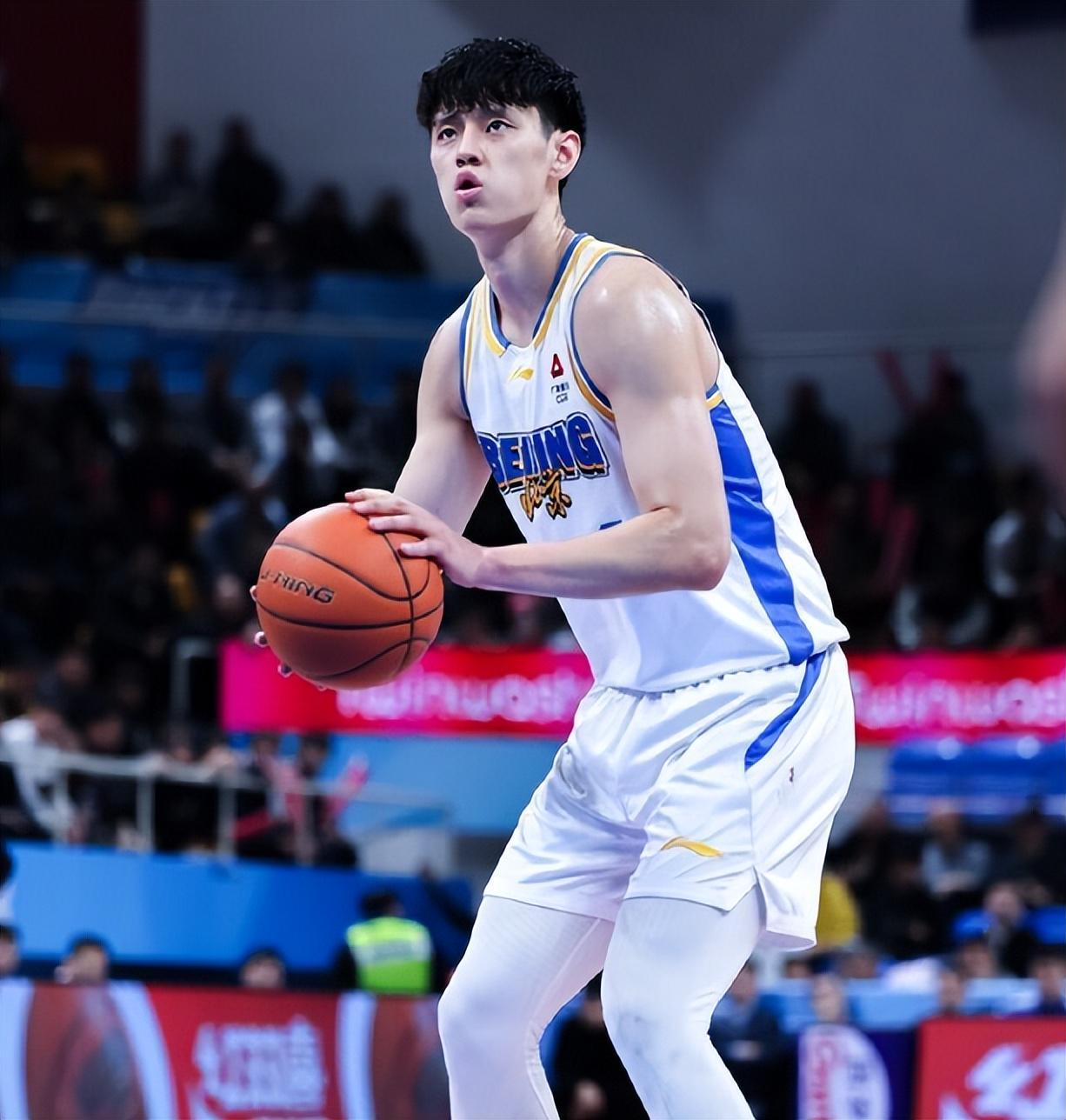 kaiyun-北京又遭爆冷吞连败！史密斯45+9+9献关键三分 周琦9+10杰曼34+6