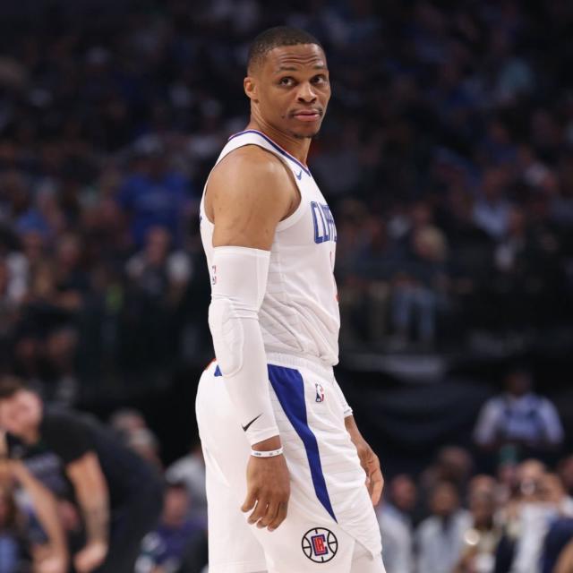 开云官网-快艇总裁：韦少是了不起的球员 正在为他寻找下家