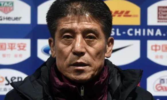 开云体育APP下载-强强对话深圳脆败 浪射+拼抢不足李章洙深感无奈