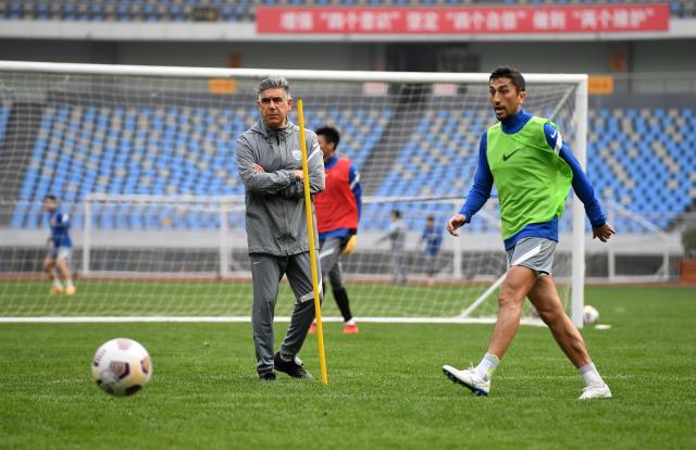 开云APP-沧州“老大”“老二”威风凛凛 主帅：穆里奇就像28岁