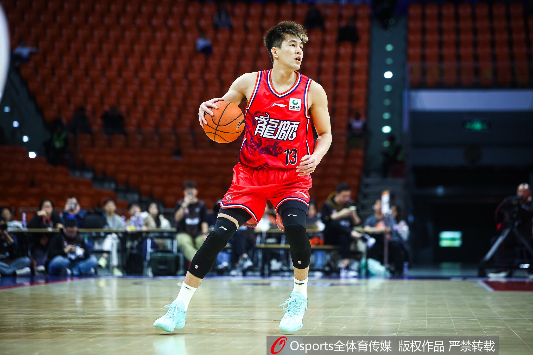 开云体育下载-媒体人：我向艾伦妈妈求证过 虽然她说是假的但措辞谨慎似有隐情